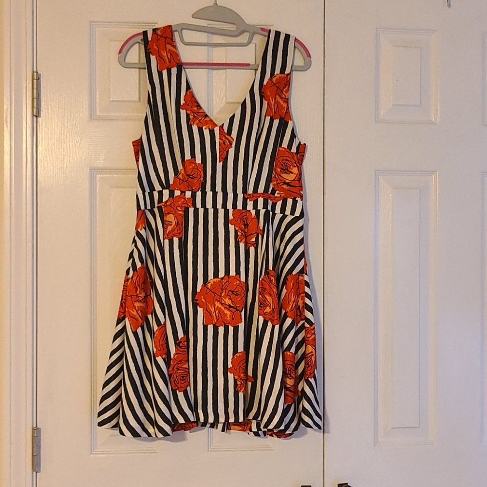 Black and white with red roses mini dress